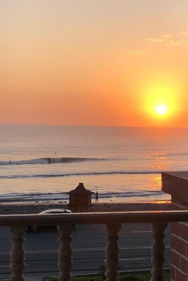 Pointbreak Surf Camp Vandrehjem Huanchaco Eksteriør billede