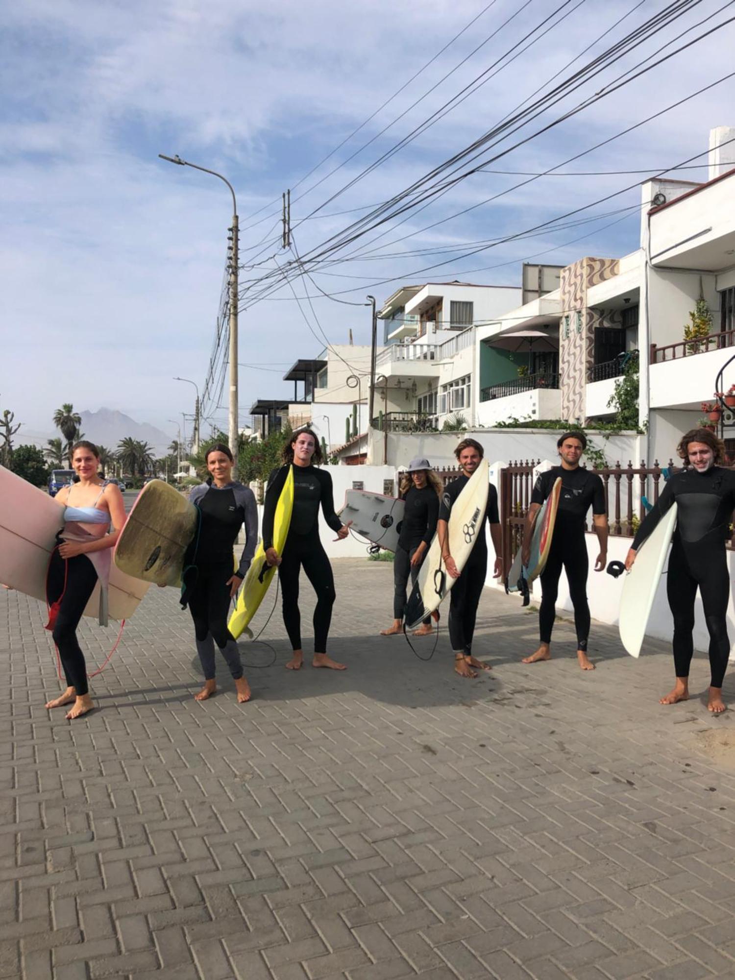 Pointbreak Surf Camp Vandrehjem Huanchaco Eksteriør billede